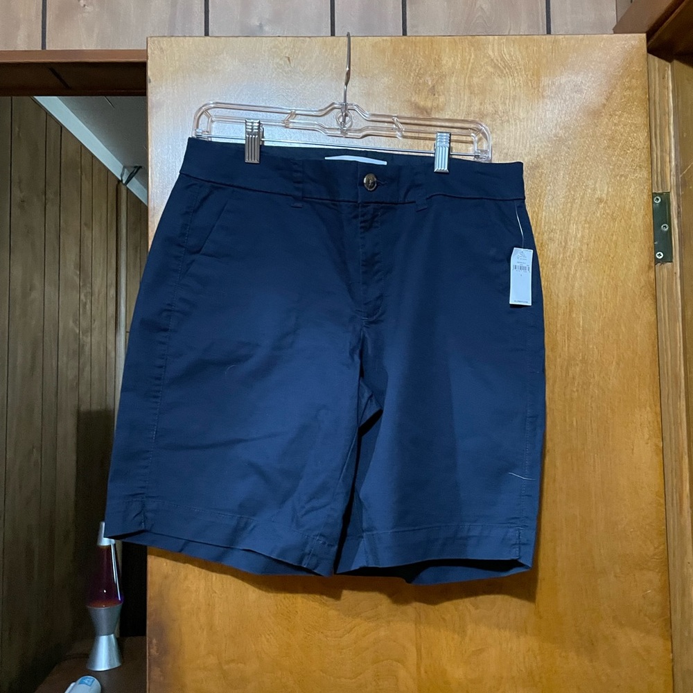 Old Navy navy Bermuda shorts size 8